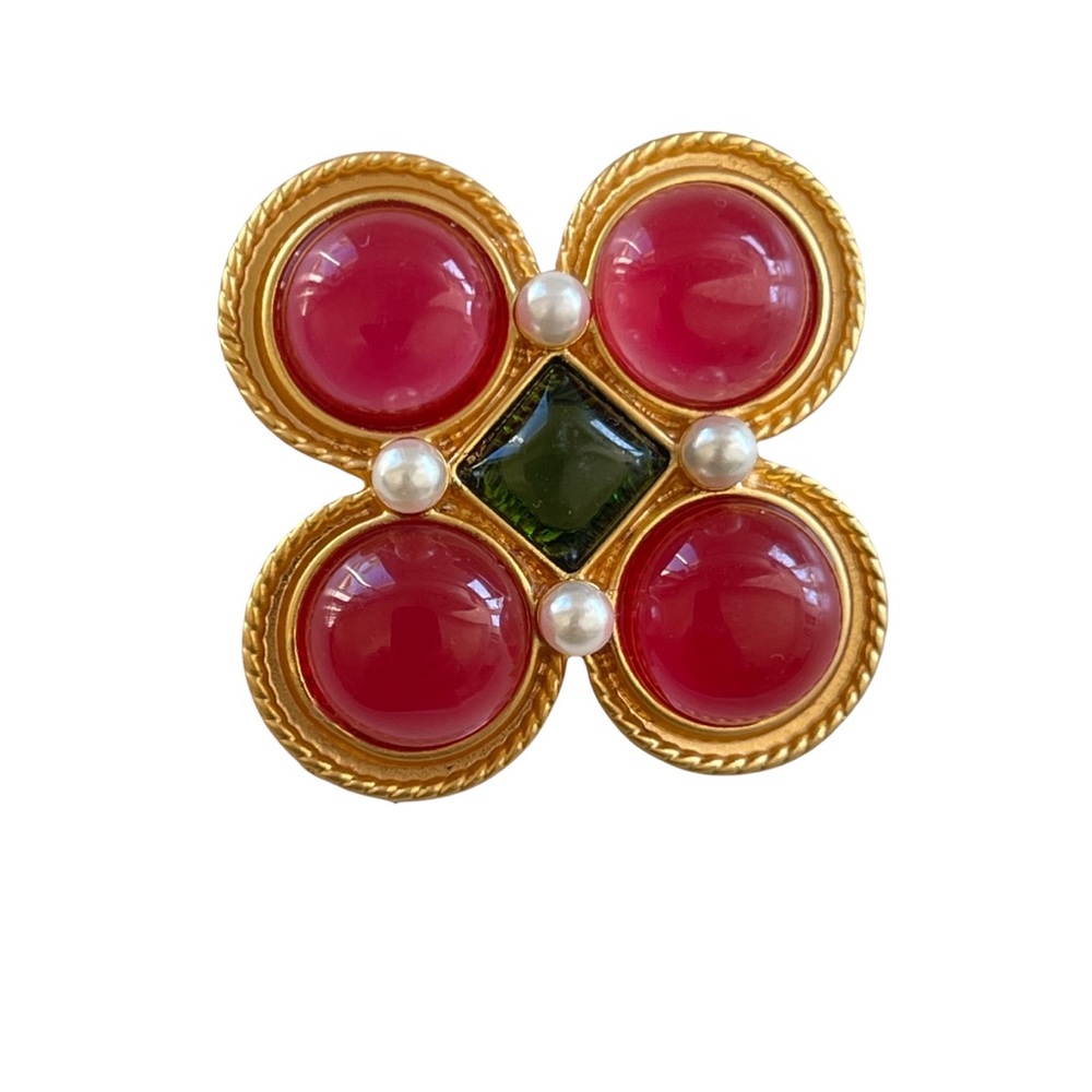 VTG cabochon Pearl gold tome pin brooch